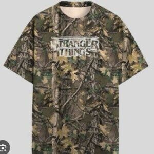 Stranger Things Men’s Camo T-shirt XL
